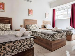 Palm 46 - Near The Promenade - Private Balcony - St Paul's Bay - 6
