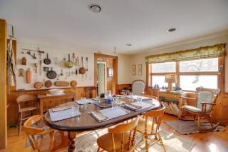 Chester Farmhouse on 100 Acres, 15 Min to Okemo! - Chester - 3