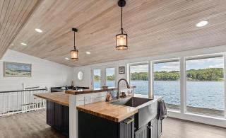 Crystal Lake Cottage - Hart - 8