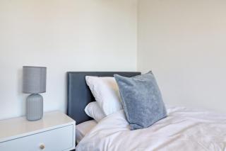 3 Bed, Sleeps 6, Wifi, Free Parking - - 4
