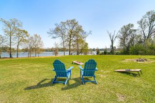 Boat and Swim Lakefront Toledo Bend Retreat! - 0