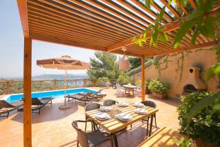 Europa,2br,2bth Villa With Private Pool And Stunning Sea Views - 2