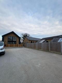 Stunning 2-bed house in Great Warley, Brentwood - 9