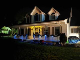 Quality retreat in Village hottub photo wall games - 0