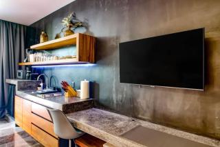 Central Location and 3 pools - 3