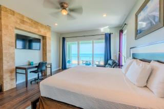 5 BEDROOM BEACHFRONT CONDO - 4th Floor - South Padre Island - 1