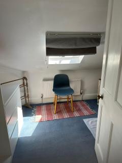 Stylish Coastal Living - Prime Location, Garden and Parking - 8