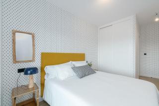 EXCLUSIVO APARTAMENTO con PISCINA, AMPLIA TERRAZA y GARAJE en PORTONOVO - Sanxenxo - 1