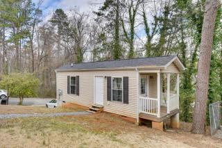 2 Mi to South Boston Speedway Cozy Tiny Home! - South Boston - 8
