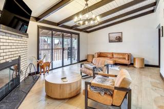 Sledding Thrills and Fireside Warmth Pinetop Home - 0