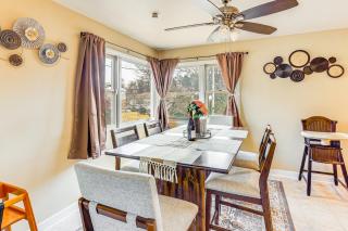 3 Mi to Berkshire Mall Suburban Stay with Yard! - Sinking Spring - 5
