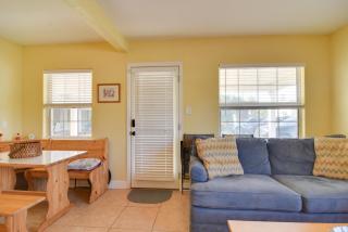 Madeira Beach Condo with Patio, Walk to Gulf! - St Pete Beach - 5