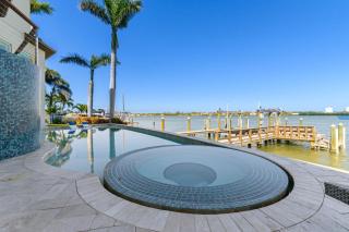 Luxury Waterfront 4Br Private Heated Pool Hot Tub - 7
