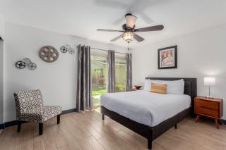 Camelback 319 - Fashion Square - Scottsdale - 8