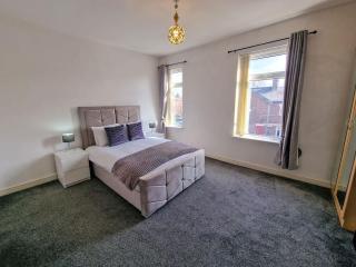 Salford Home Sleeps 10 By City SuperHost - Manchester - 7