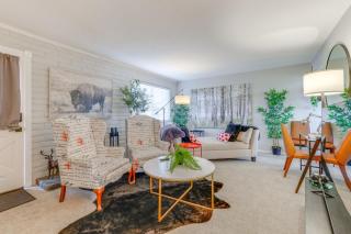 Walk to Conveniences Tempe Condo with Pool! - Tempe - 7