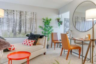 Walk to Conveniences Tempe Condo with Pool! - Tempe - 5