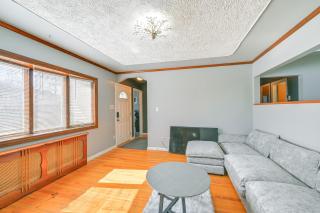 4 Mi to LIRR Station Nice Home in West Babylon! - 5