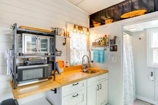 8 Mi to Cathedral Caverns Tiny Home Hideaway - - 4