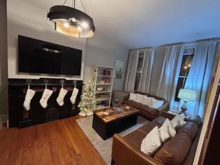 Heart of Midtown Home on Penn St - Pet Friendly - 9