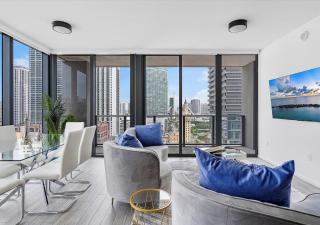 X-Lounge II - Highrise in the Heart of Downtown with Rooftop Pool & Skyline Views - Miami - 0