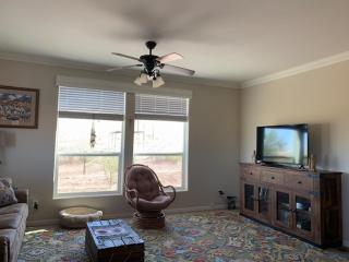 Deer Haven Hideaway - Pearce - 2