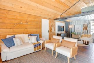 Hike, Fish and Boat Waterfront Cabin in Ryegate! - 6