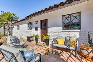 Walk to Scottsdale Stadium Remodeled Home! - 9
