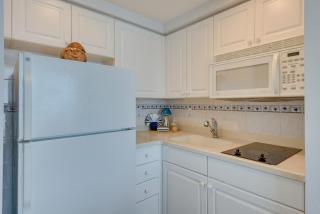 Daytona Beach Studio Condo with Ocean Views! - Daytona Beach - 5