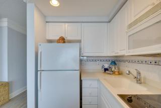 Daytona Beach Studio Condo with Ocean Views! - Daytona Beach - 4
