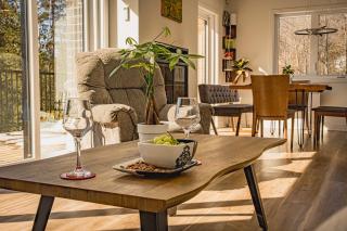 Delarose Cottage, Ski, Spa, pool table & starry night - 1