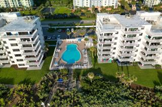 Oceanfront with pool & beach access located on the no-drive beach! - New Smyrna Beach - 5