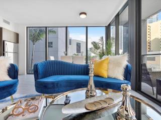 X Lounge III-Modern Corner Residence - 6