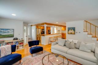 8 Mi to Tanglewood and Butternut Ski Spacious Home! - - 7