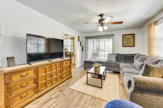 3 Mi to Dtwn Beaufort Quiet Family Home with Yard - 9