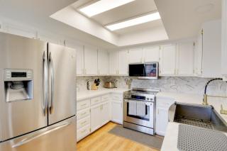 Hike, Golf and Explore Home with Patio in Kingman! - Kingman - 9