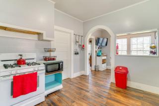 10 Mi to Caddo Lake Charming Cottage in Vivian! - Vivian - 3