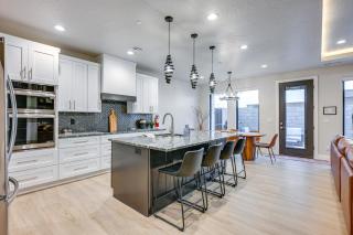 Near Hiking and Fishing Hurricane Home with Hot Tub! - 5