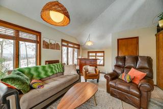 Near Canandaigua Lake Retro Cabin with Deck and Views - Naples - 5