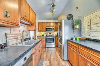 Near Canandaigua Lake Retro Cabin with Deck and Views - 3