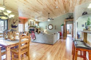 Outdoor Oasis Family-Friendly Cabin in Show Low! - Show Low - 6