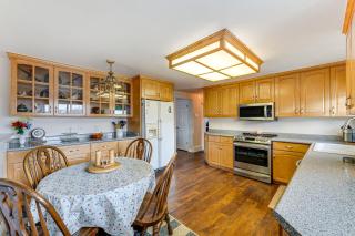 Bring a Pet West Valley City House with Grill - West Valley City - 8