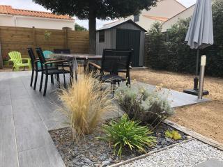 Maison en bord de mer et lisière de forêt - 0