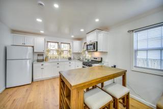 Half-Mi to Ocean View Beach Park Modern Apartment - 4