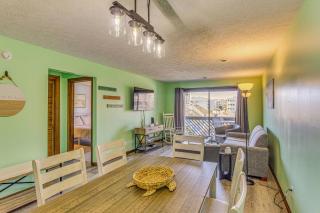Walk to Ocean Condo with 3 Pools in Myrtle Beach - Myrtle Beach - 4