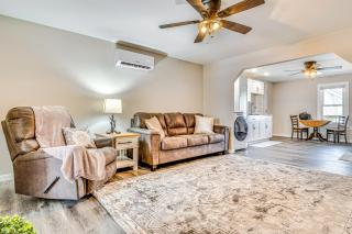 15 Mi to Summit Lake State Park Updated Apt! -  - 5