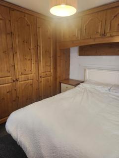 Great 3 bedroom home - Nevendon - 2