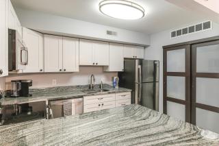 Walk to Beach Newly Remodeled Condo in Ocean City - Ocean City - 2