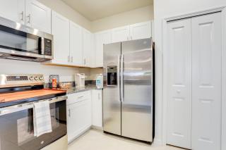 6 Mi to Apollo Beach Townhome with Pool Access! - Ruskin - 3