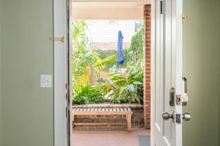 Hamilton Suite 1 - Ground Floor, Courtyard - Savannah - 2